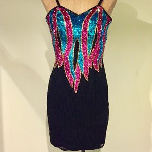 🌸Size 8, Sequins & beads party dress!